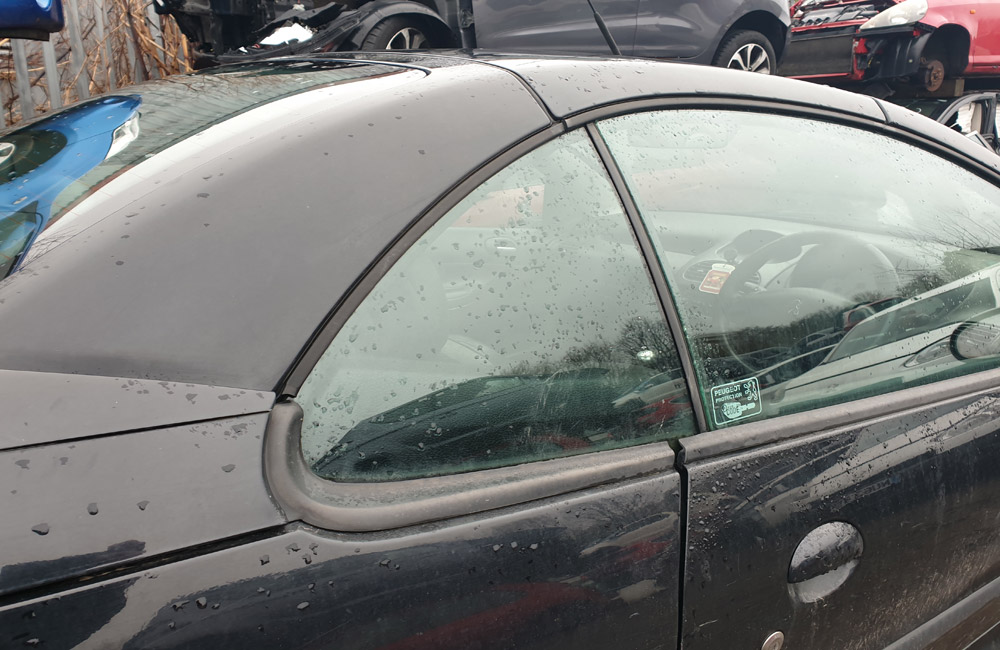 Peugeot 206 CC SE Coupe Quarter window glass driver side rear